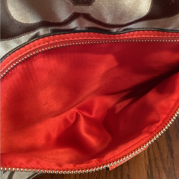 Coach Signature Emma Tote - Picture 9 of 16